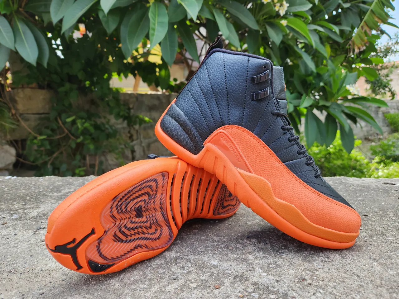 Air Jordan 12 Black Orange Basketball Shoes 4