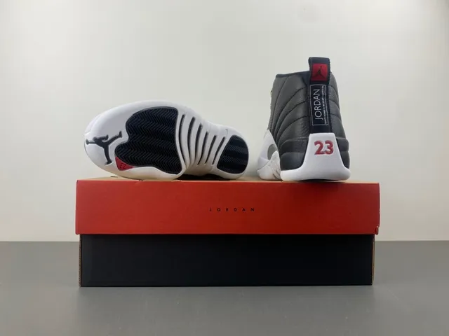 Air Jordan 12 chaussures de basket-ball noir blanc gris-vert 17