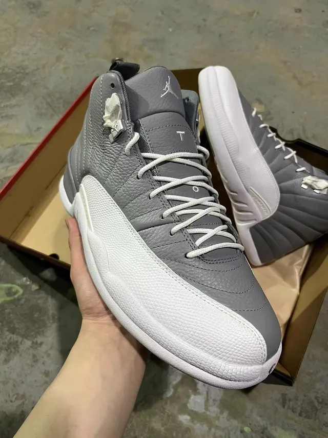 Air Jordan 12 Gray and White Basketball Shoes 3