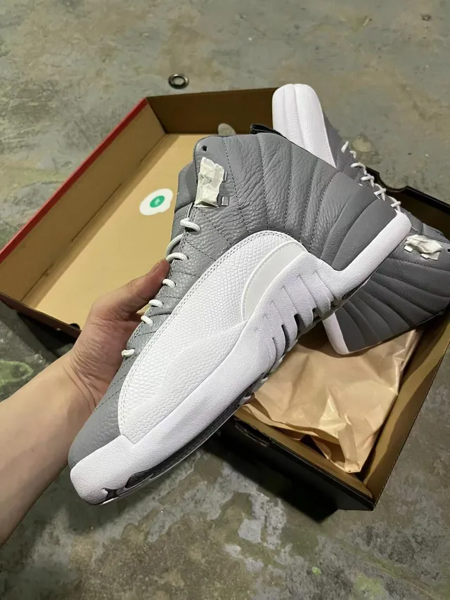 Air Jordan 12 Gray and White Basketball Shoes 4