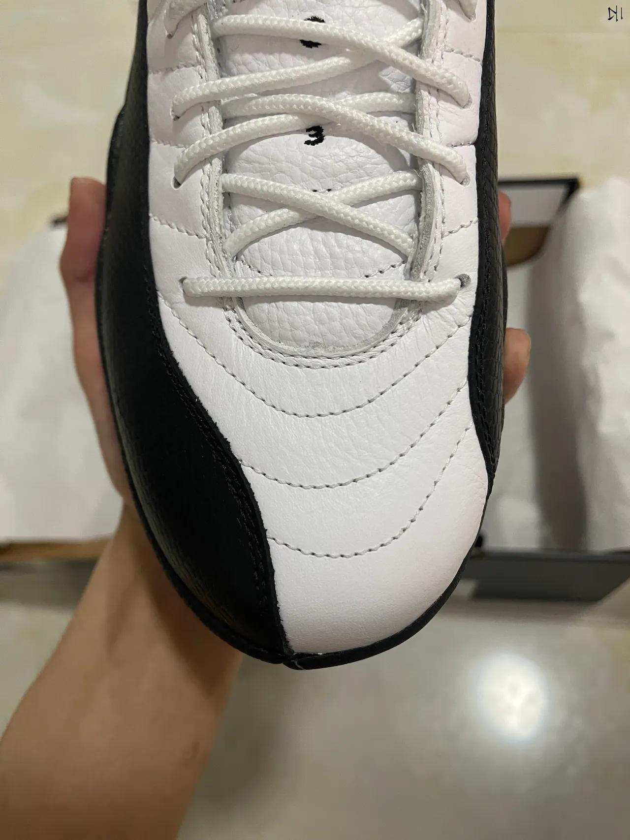 Air Jordan 12 White Black Gold Basketball Shoes 3