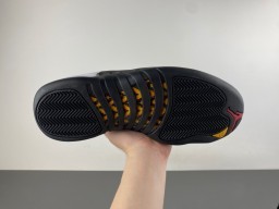 Air Jordan 12 Branco Preto Dourado Lace Lock Tênis de Basquete 10