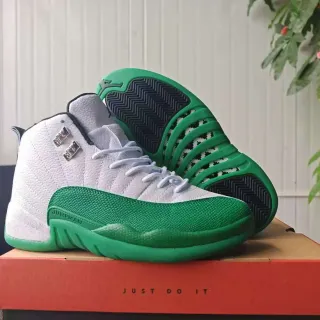 Air Jordan 12 白绿篮球鞋