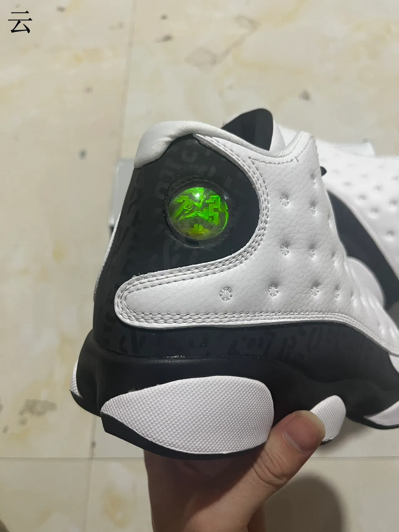 Air Jordan 13 White Black Basketball Shoes 3