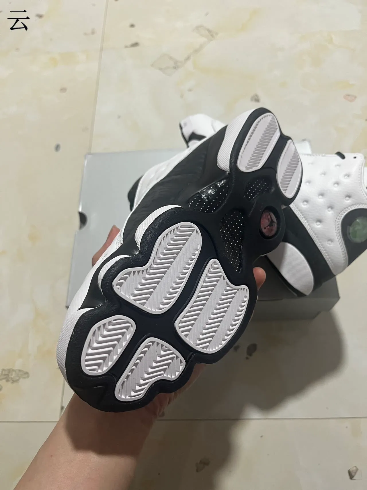 Air Jordan 13 White Black Basketball Shoes 6