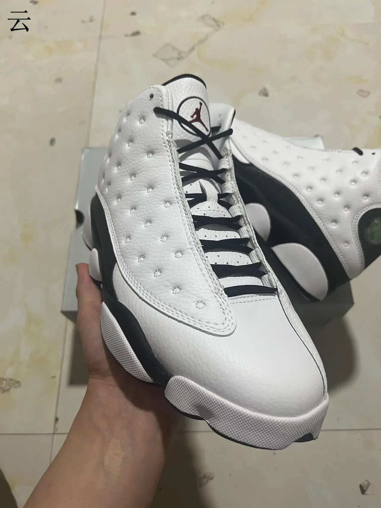 Air Jordan 13 White Black Basketball Shoes 12