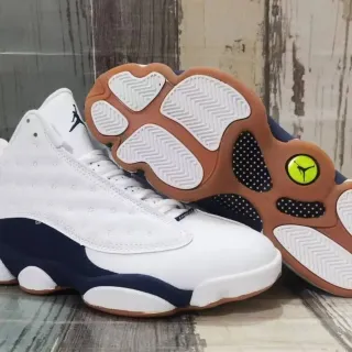 Air Jordan 13 白色海军橡皮筋篮球鞋