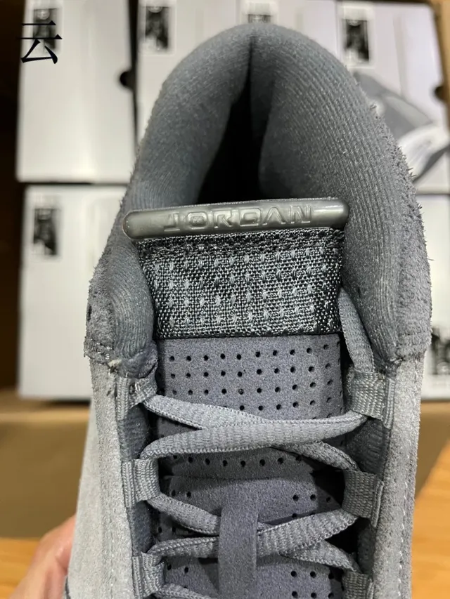 حذاء كرة السلة عالي الرقبة من الجلد السويدي الرمادي Air Jordan 14 3