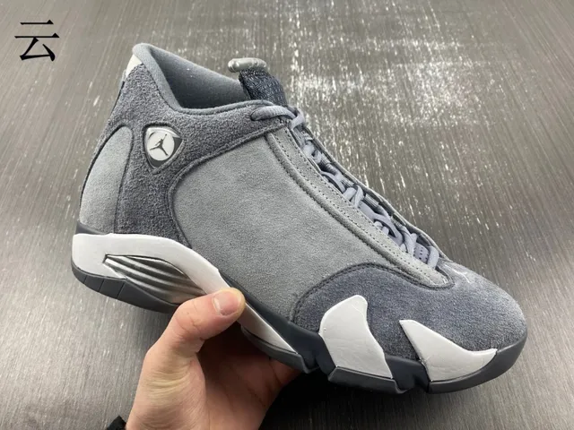 حذاء كرة السلة عالي الرقبة من الجلد السويدي الرمادي Air Jordan 14 20