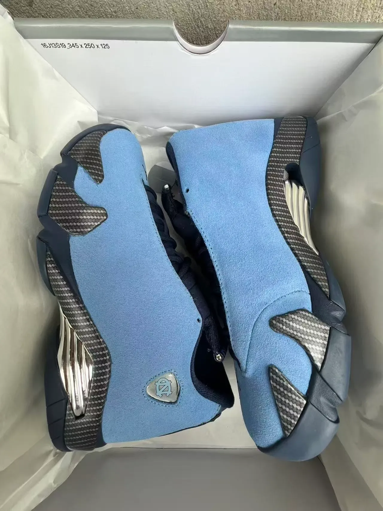 Air Jordan 14 UNC حذاء كرة السلة أزرق فاتح سويد بدون أربطة 9