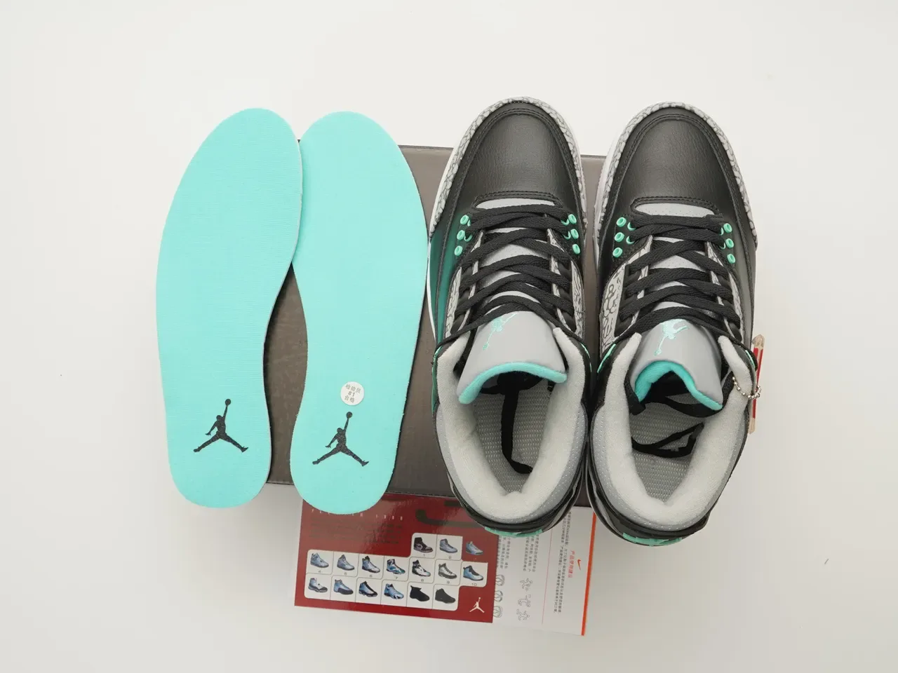 Air Jordan 3 Black Elephant Mint Green Chaussures de basketball 2