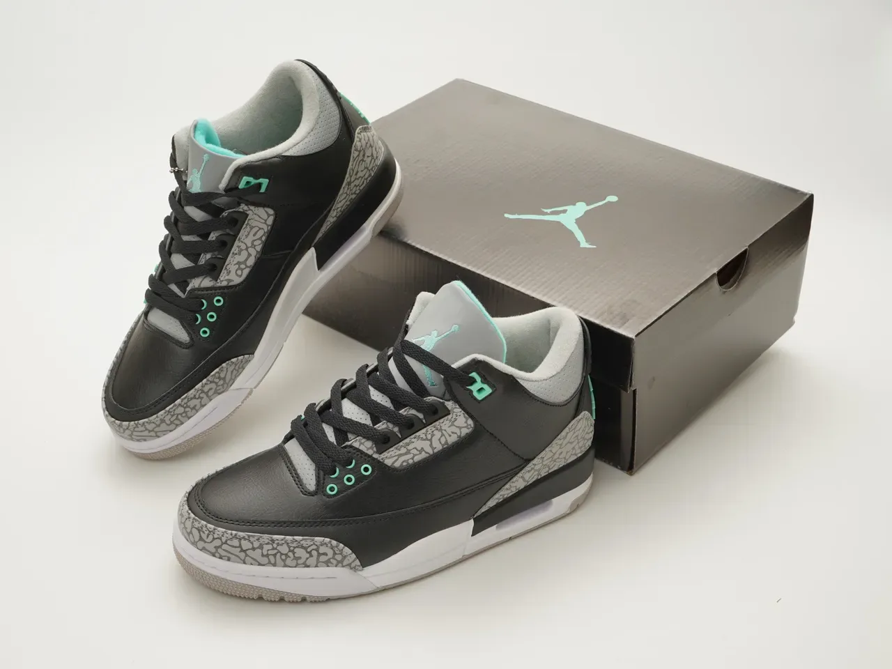 Air Jordan 3 Black Elephant Mint Green Chaussures de basketball 4