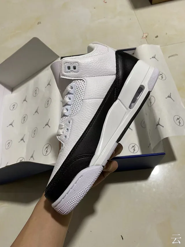 Air Jordan 3 Fragment Design White Black Basketball Shoes 4