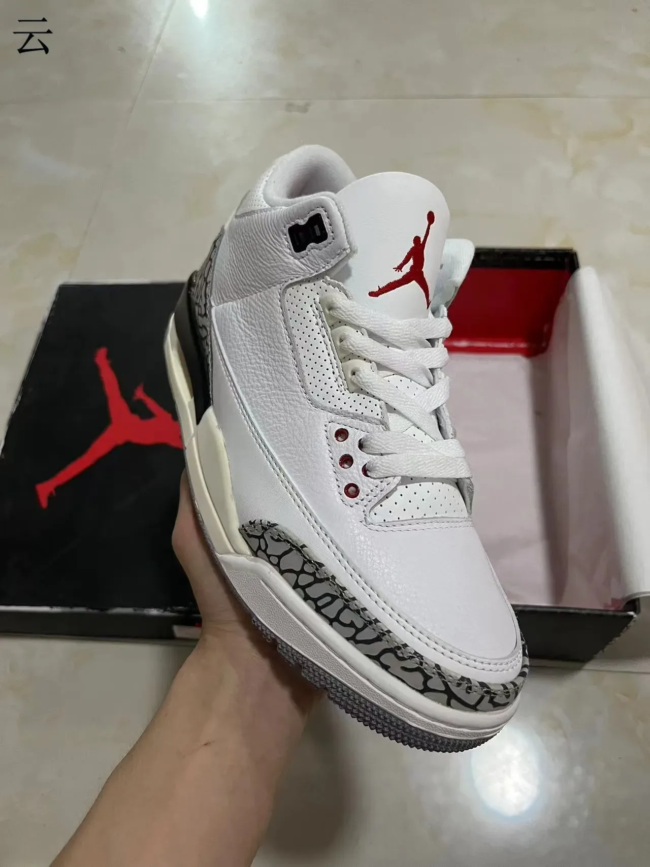 Air Jordan 3 Blanc Ciment Impression Éléphant Chaussures de Basketball 2