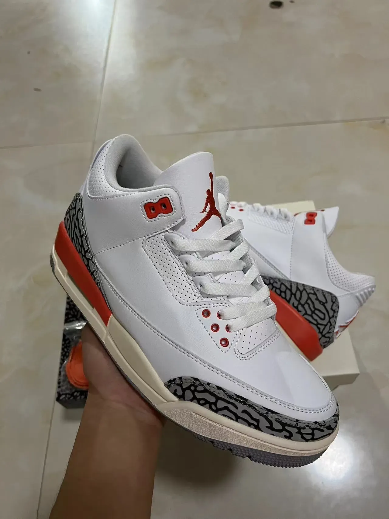 Air Jordan 3 Blanc Ciment Rouge Chaussures de Basketball 2