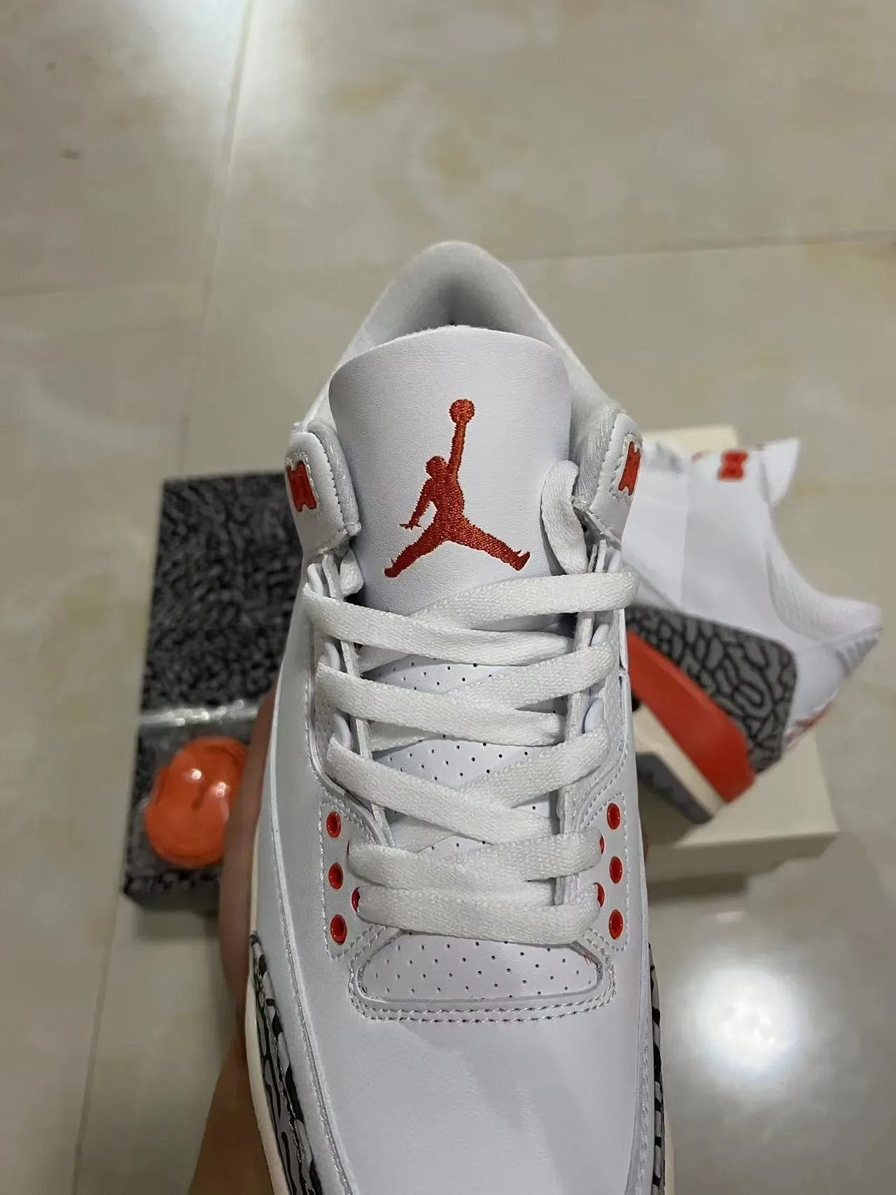 Air Jordan 3 Blanc Ciment Rouge Chaussures de Basketball 4