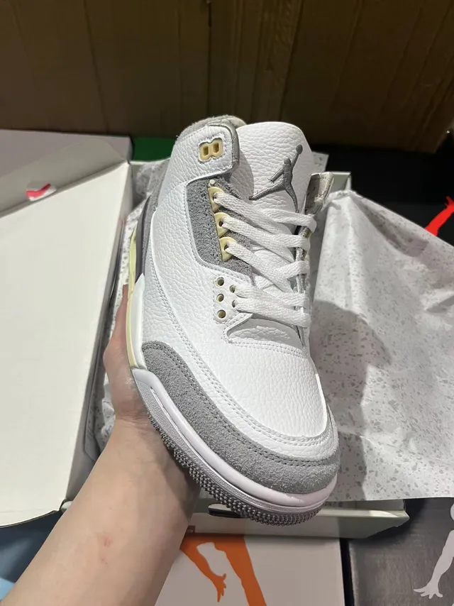 Air Jordan 3 White Gray Cream Basketball Shoes 2