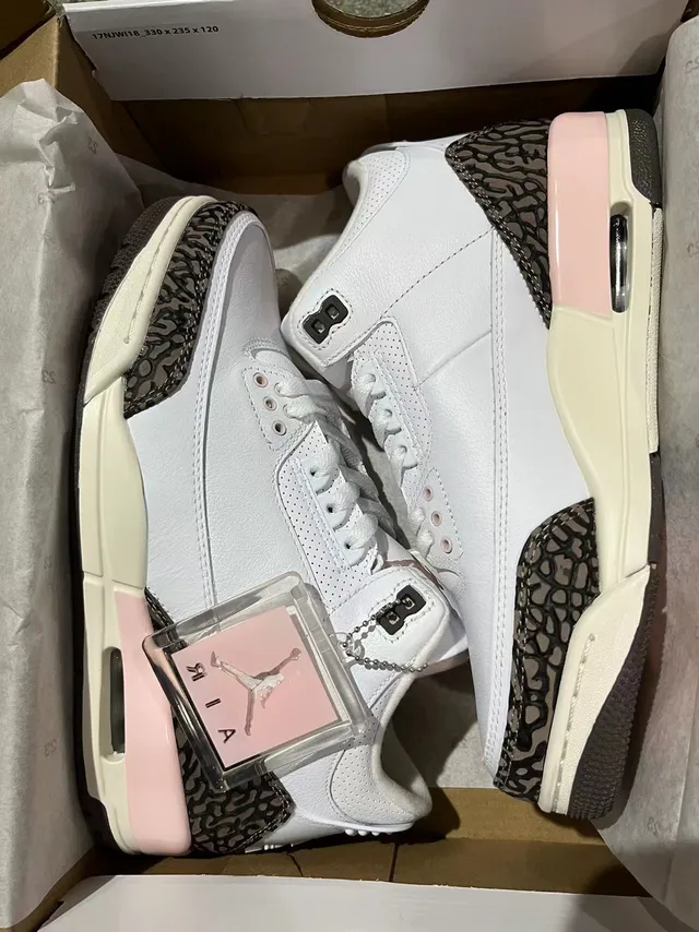 Tênis de basquete Air Jordan 3 branco e rosa com estampa de elefante 6