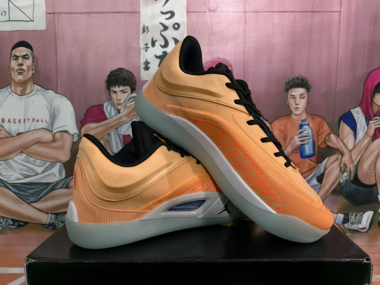 Chaussures de basketball Air Jordan 37 orange et noir 5