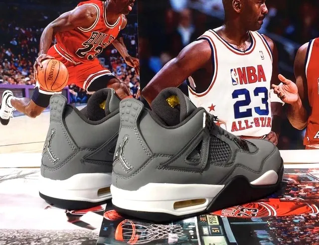 Air Jordan 4 Gray Yellow Basketball Shoes 4