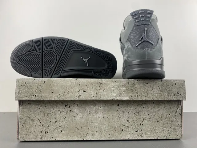 Air Jordan 4 Monochromatic Gray Basketball Shoes 15