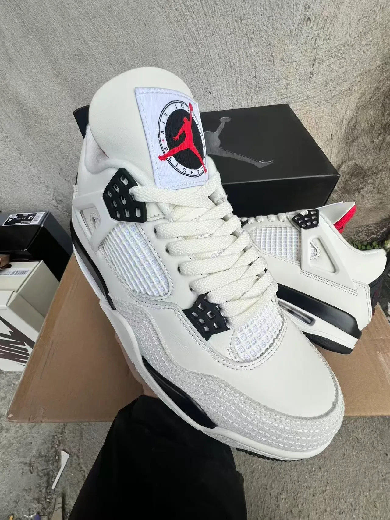 Air Jordan 4 Tênis de Basquete Branco Preto Vermelho 2