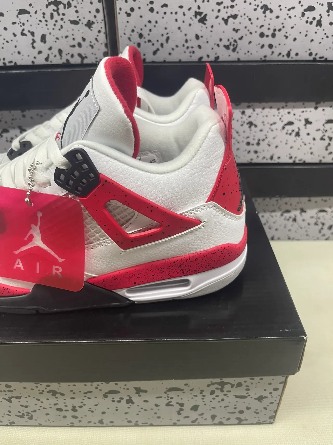 Air Jordan 4 Chaussures de Basketball Blanc Rouge Noir 4