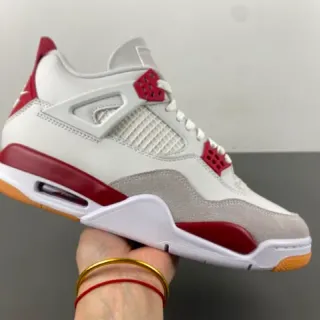 Air Jordan 4 白红生胶篮球鞋