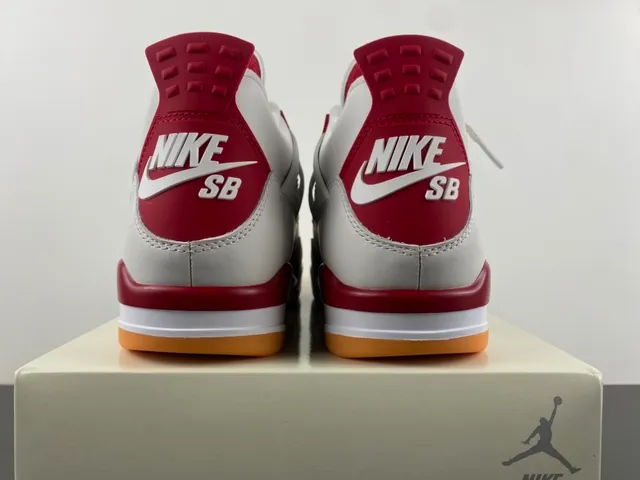 Air Jordan 4 White Red Gum Basketball Shoes 15