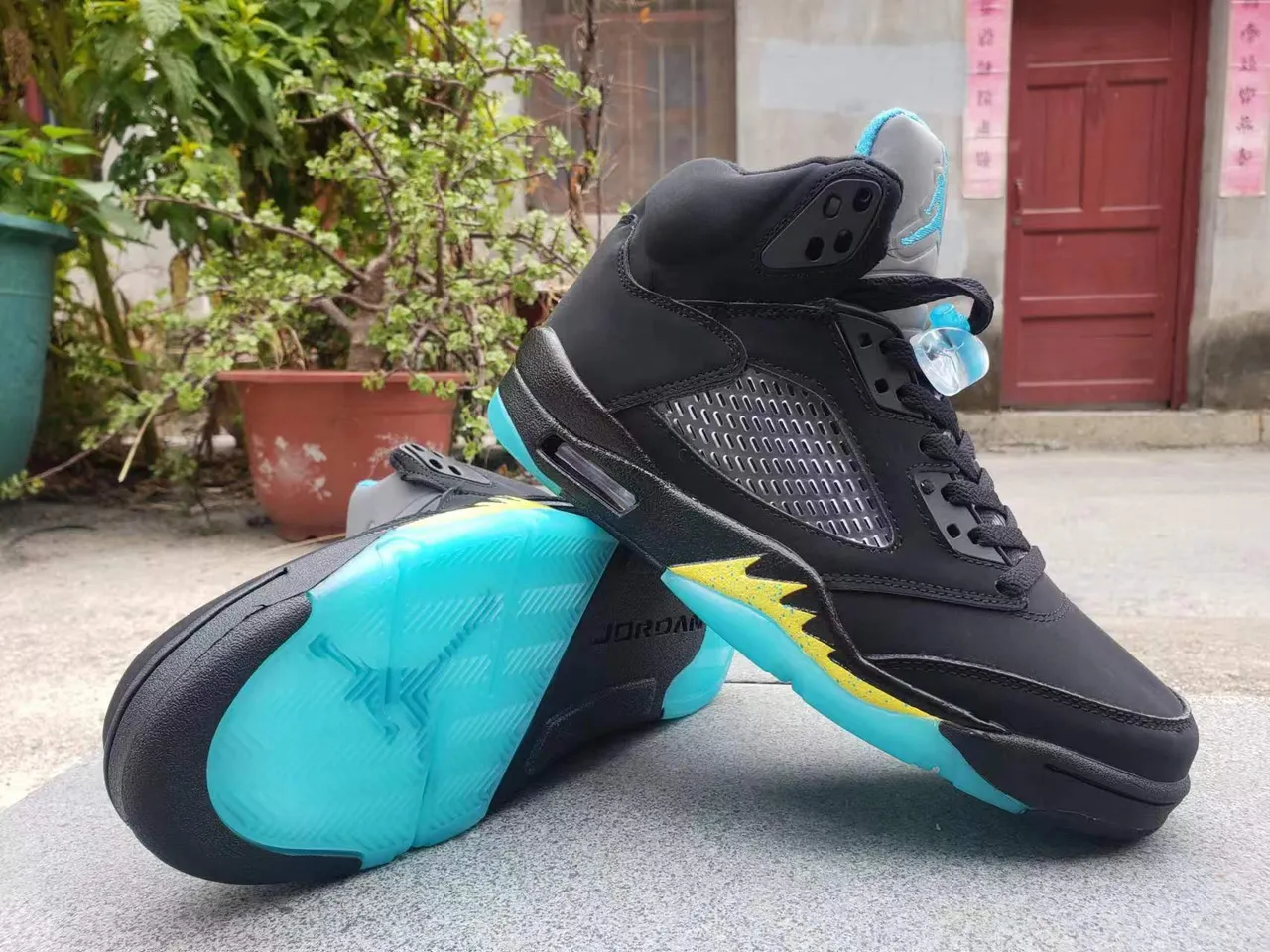 Air Jordan 5 Black Turquoise Yellow Flame Basketball Shoes 4