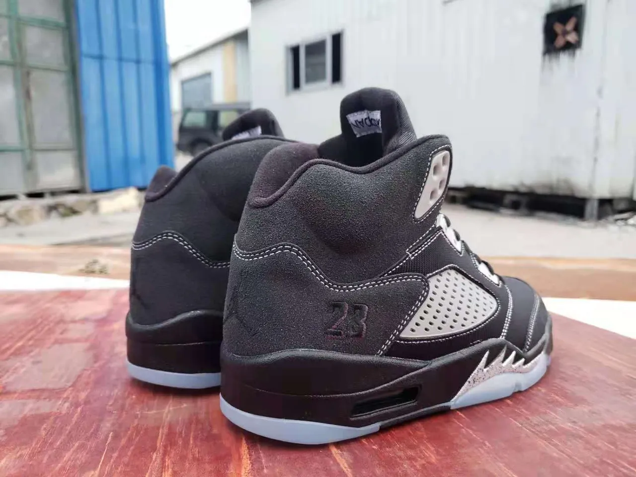 Air Jordan 5 Black White Ice Basketball Shoes 3