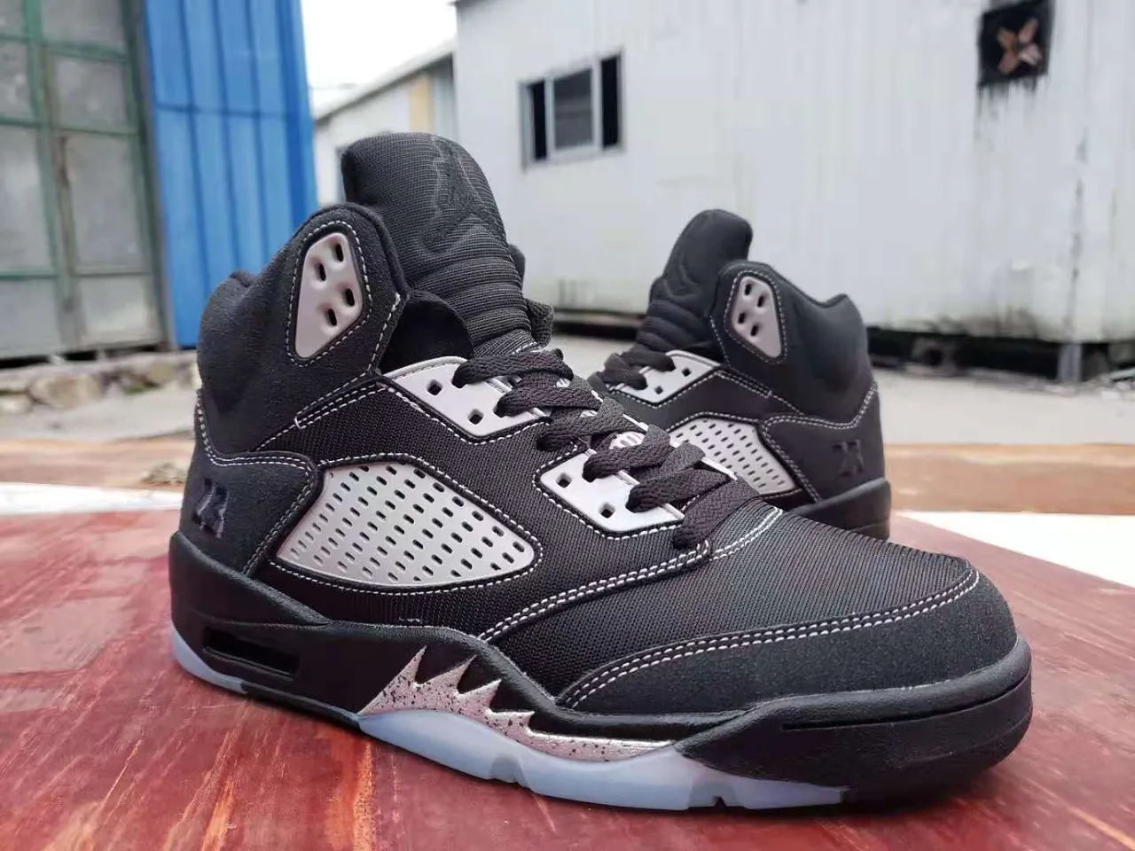 Air Jordan 5 Black White Ice Basketball Shoes 5
