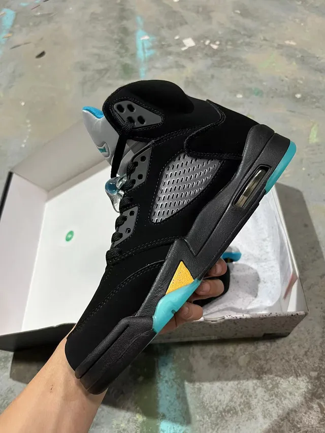 Tênis de basquete Air Jordan 5 preto amarelo turquesa 4
