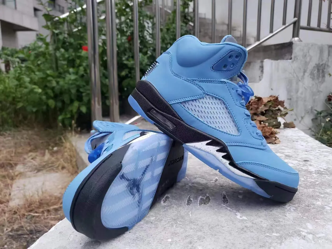 Air Jordan 5 Sky Blue Tênis de Basquete 2