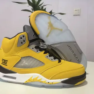 Air Jordan 5 Yellow Black White Basketball Shoes