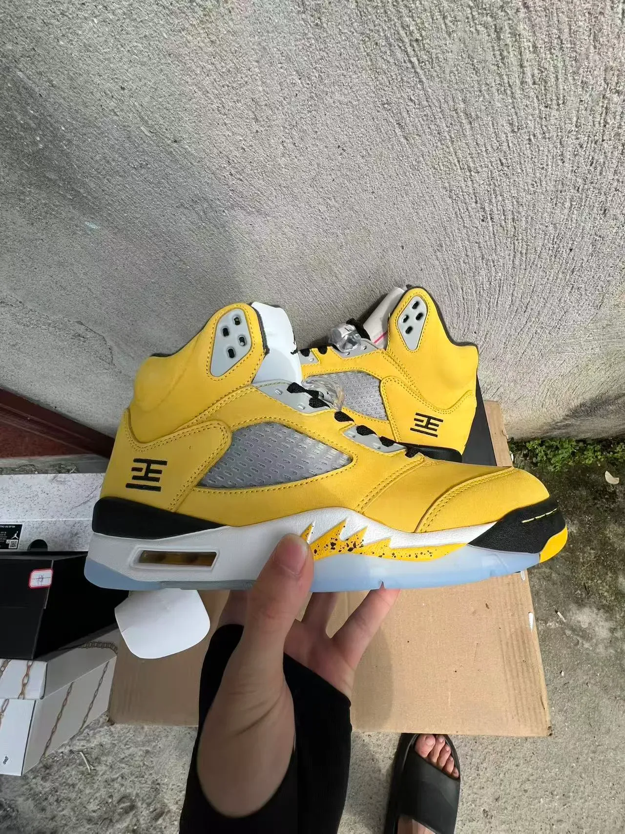 Air Jordan 5 Jaune Noir Blanc Chaussures de Basketball 7