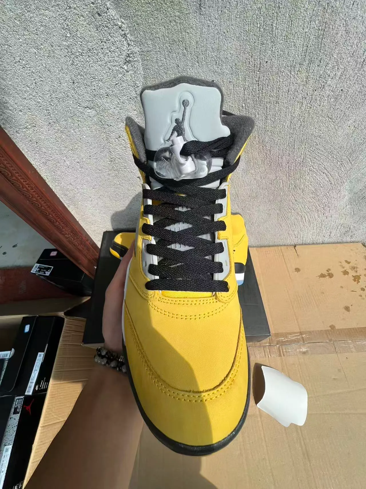 Air Jordan 5 Yellow Black White Basketball Shoes 3