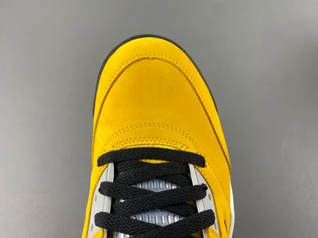 Air Jordan 5 Yellow Black White Basketball Shoes 5