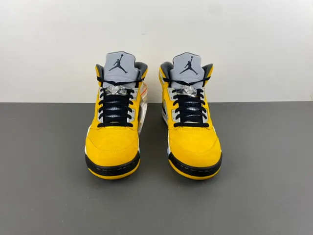 Air Jordan 5 Yellow Black White Basketball Shoes 11