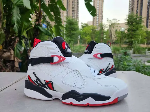 Air Jordan 8 White Black Red Basketball Shoes 4