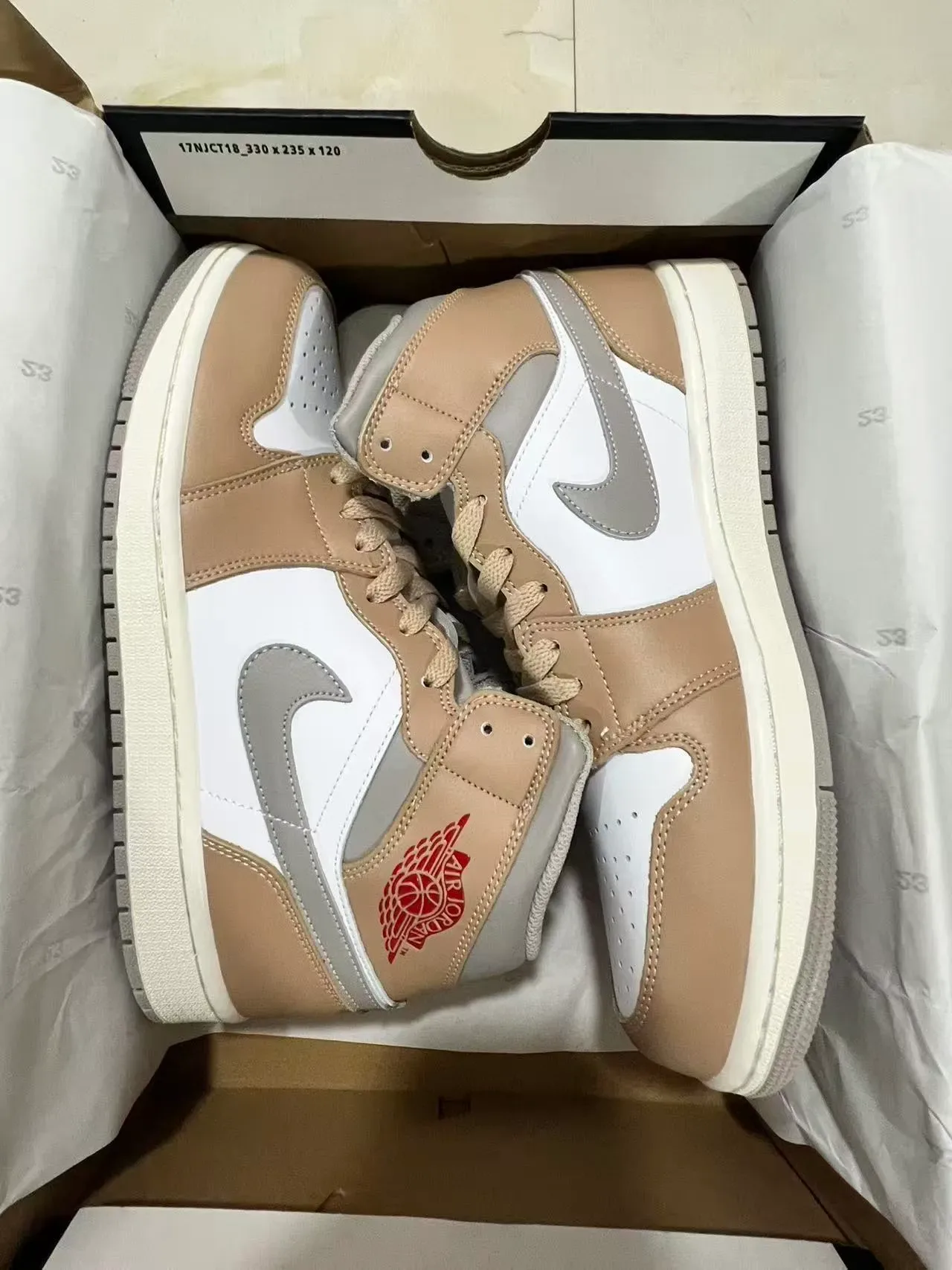 Air Jordan أحذية كرة السلة بيج أبيض عالية القمة جلدية وصناعية 9
