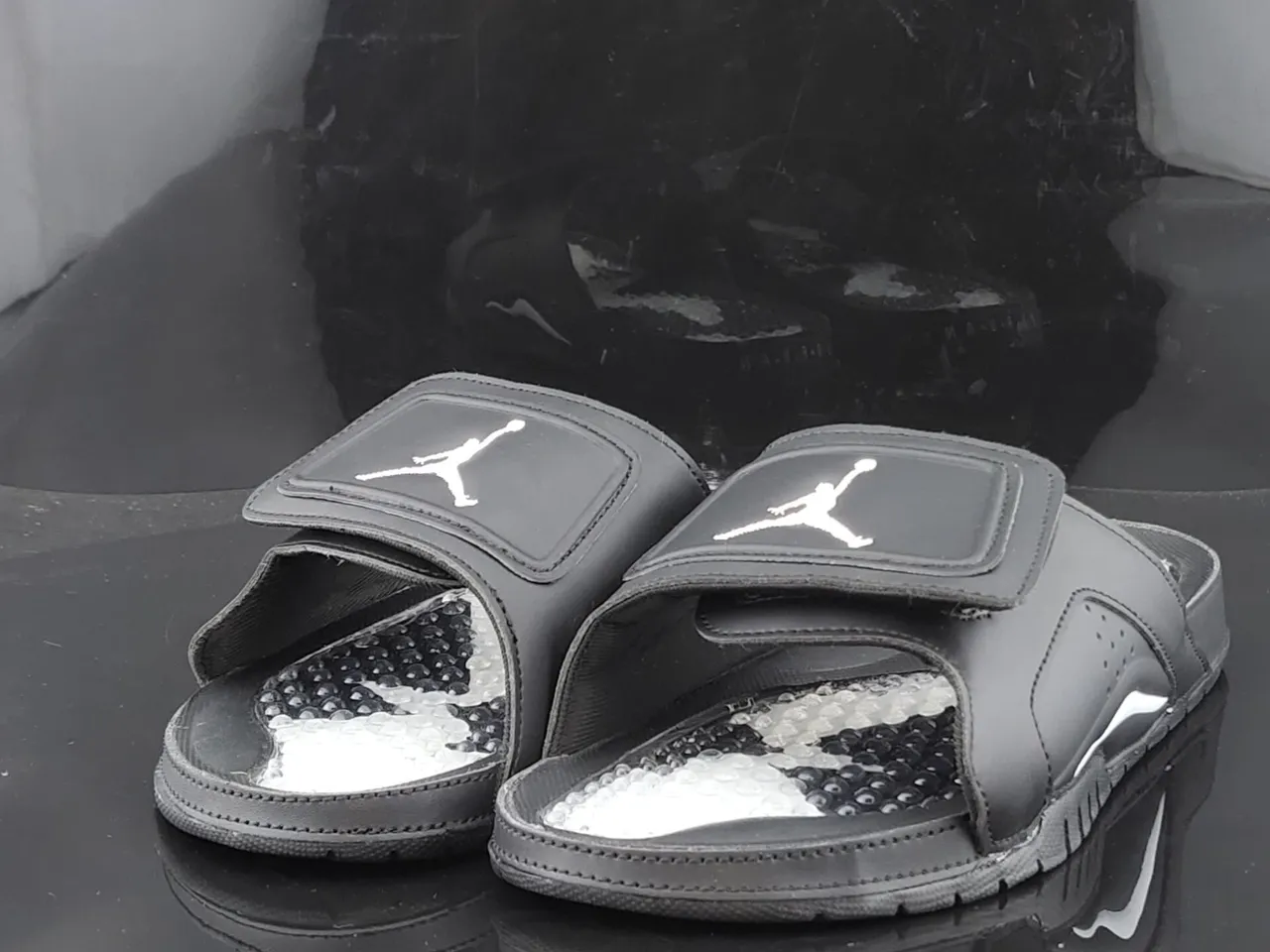 Air Jordan Black White Synthetic Upper Jumpman Logo Slippers 2