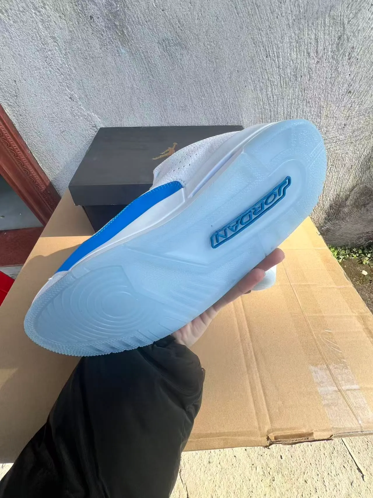 Tênis de basquete Air Jordan Legacy 312 branco e azul royal 6