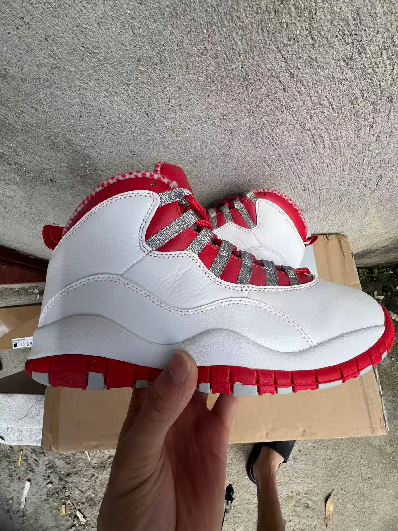 Air Jordan White Red High-Top Leather Upper Basketball Shoes 7