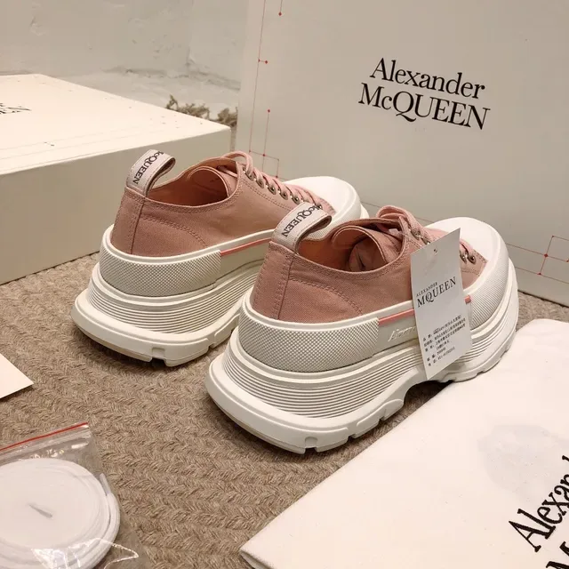 Alexander McQueen Zapatillas Lifestyle Oversized Toile Rose Poudré 3