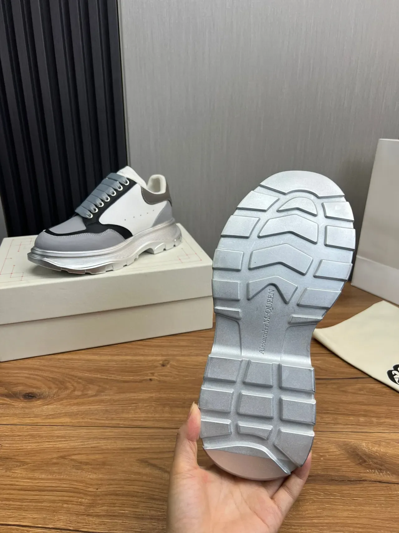 Alexander McQueen Oversized Sneaker Gray White Black Chunky Sneakers 2