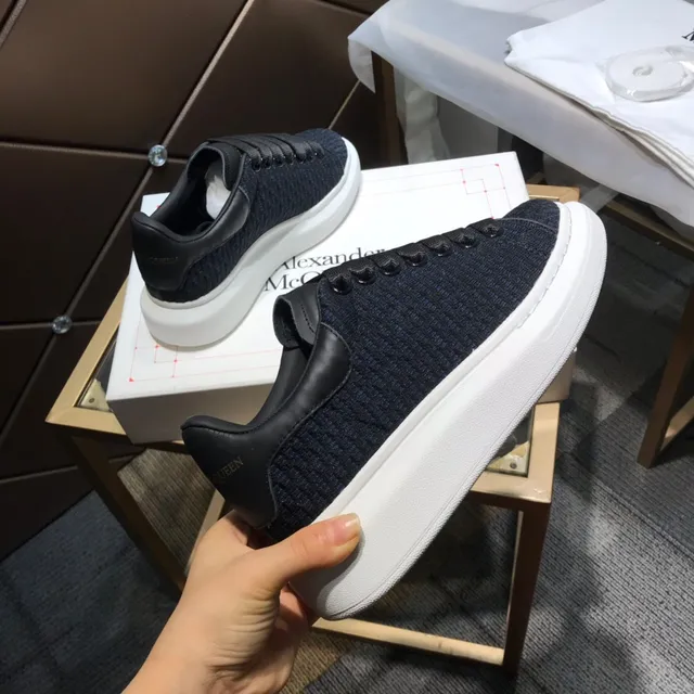 Alexander McQueen Oversized Sneaker Navy Textured Upper White Sole Lifestyle Sneakers 5