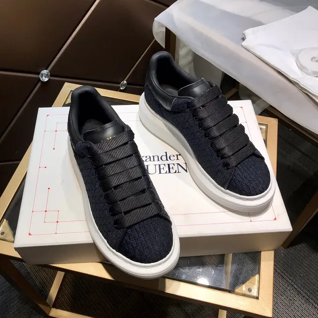 Alexander McQueen Oversized Sneaker Navy Textured Upper White Sole Lifestyle Sneakers 7