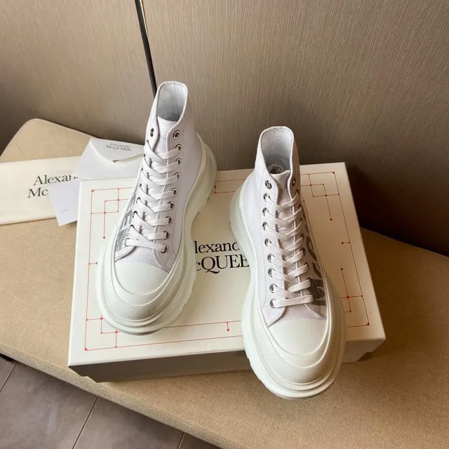 Alexander McQueen Oversized Sneaker Off-White Canvas High-Top Chunky Sneakers 5