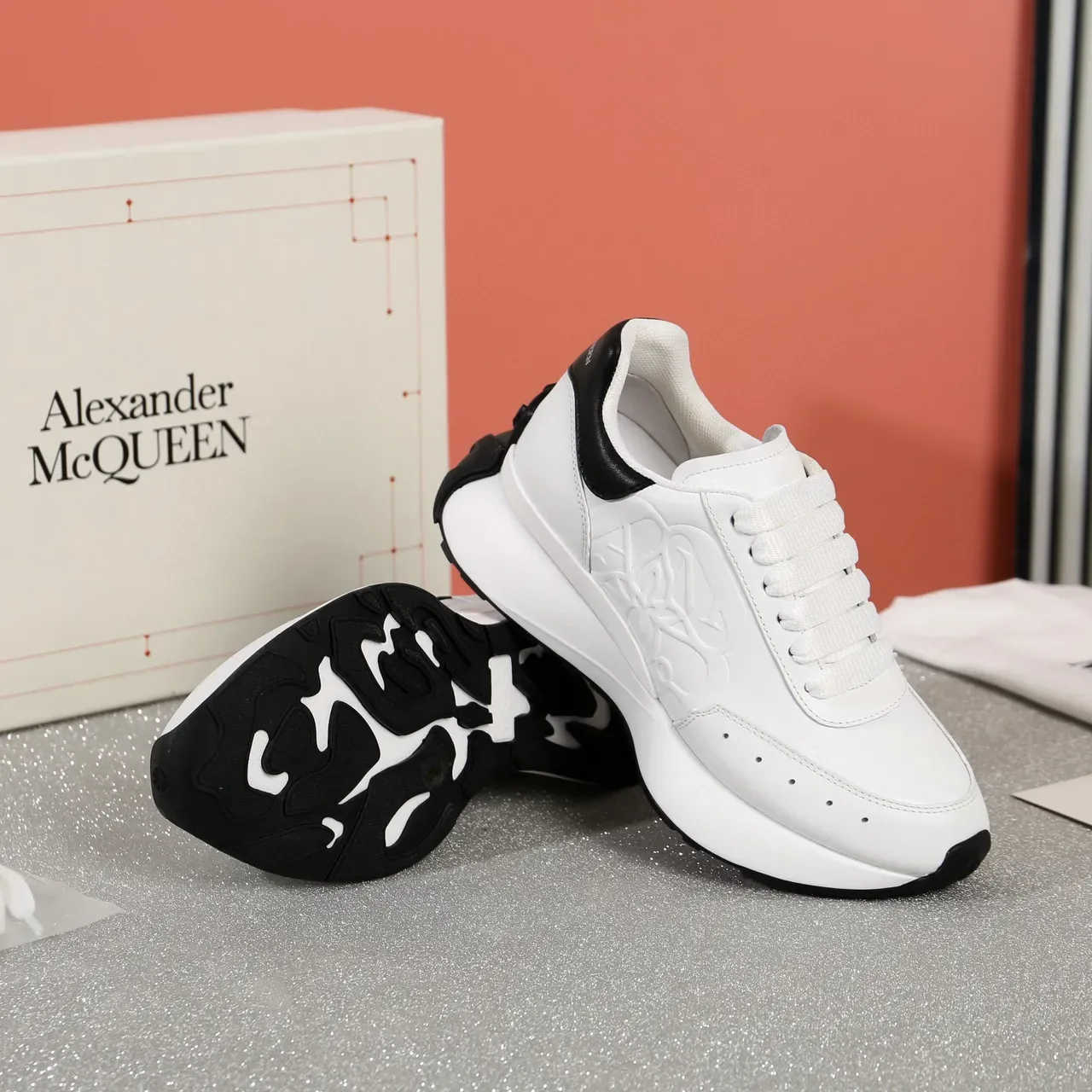 Alexander McQueen Oversized Sneaker White and Black Lifestyle Sneakers 6
